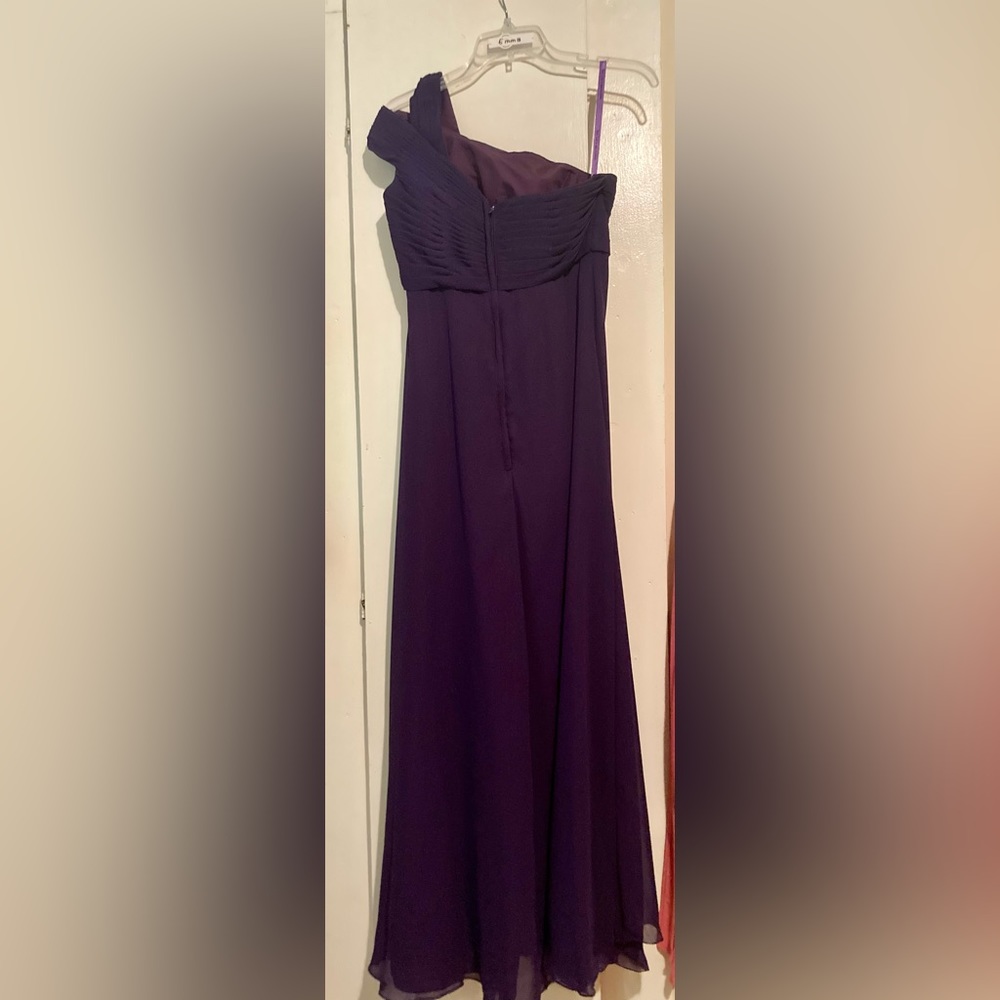 Mori Lee bridesmaid dress, size 8, purple, never worn, - Picture 2 of 6